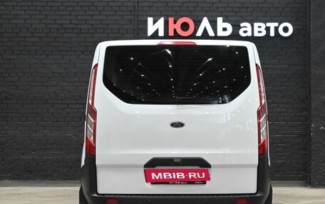 Ford Tourneo Custom I рестайлинг, 2017 год, 2 150 000 рублей, 5 фотография