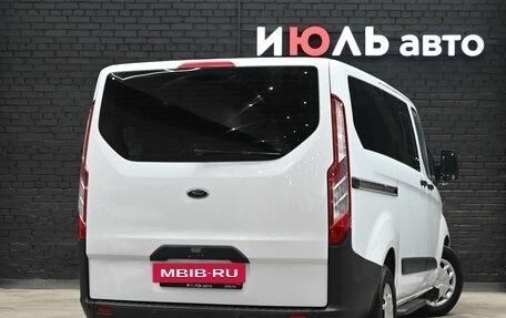 Ford Tourneo Custom I рестайлинг, 2017 год, 2 150 000 рублей, 7 фотография