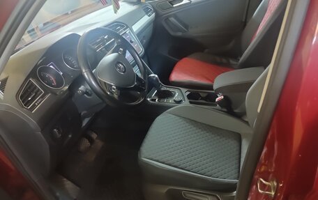 Volkswagen Tiguan II, 2020 год, 2 990 000 рублей, 8 фотография