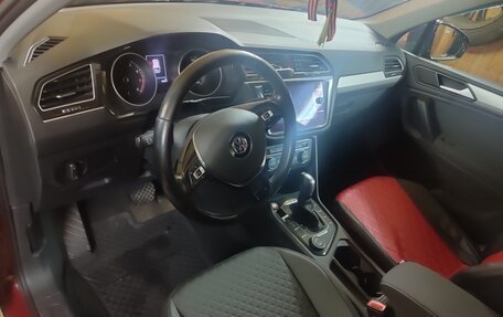 Volkswagen Tiguan II, 2020 год, 2 990 000 рублей, 9 фотография