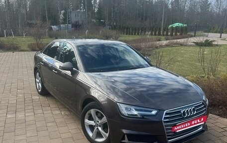 Audi A4, 2019 год, 2 500 000 рублей, 20 фотография