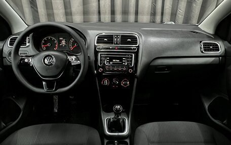 Volkswagen Polo VI (EU Market), 2017 год, 699 900 рублей, 11 фотография