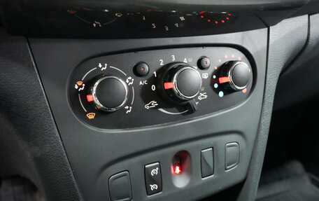 Renault Sandero II рестайлинг, 2018 год, 950 000 рублей, 9 фотография