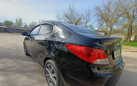 Hyundai Solaris II рестайлинг, 2012 год, 830 000 рублей, 6 фотография