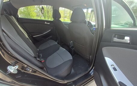 Hyundai Solaris II рестайлинг, 2012 год, 830 000 рублей, 16 фотография