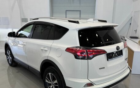 Toyota RAV4, 2016 год, 2 445 000 рублей, 7 фотография