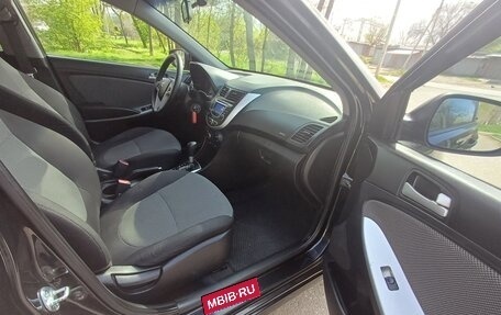 Hyundai Solaris II рестайлинг, 2012 год, 830 000 рублей, 15 фотография