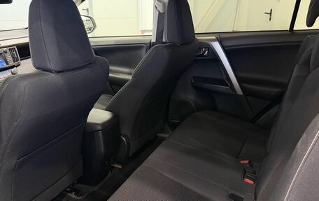 Toyota RAV4, 2016 год, 2 445 000 рублей, 17 фотография