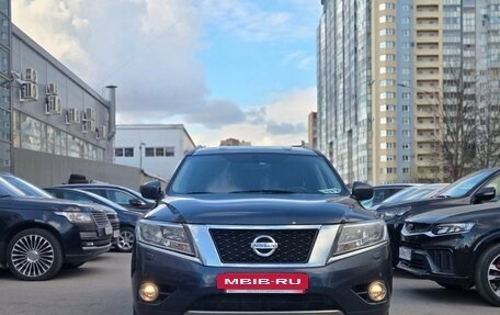 Nissan Pathfinder, 2016 год, 1 849 000 рублей, 2 фотография