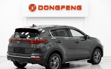 KIA Sportage IV рестайлинг, 2020 год, 2 525 000 рублей, 4 фотография