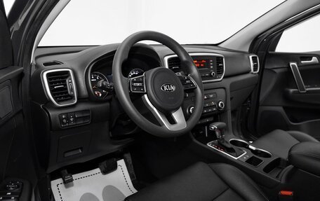 KIA Sportage IV рестайлинг, 2020 год, 2 525 000 рублей, 5 фотография