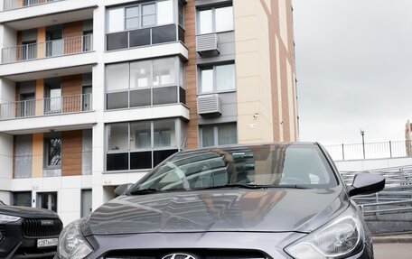 Hyundai Solaris II рестайлинг, 2011 год, 565 000 рублей, 3 фотография