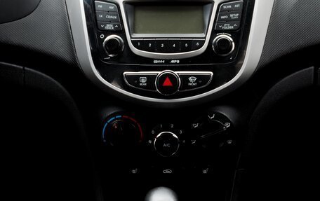 Hyundai Solaris II рестайлинг, 2011 год, 565 000 рублей, 8 фотография