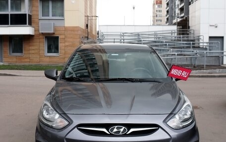 Hyundai Solaris II рестайлинг, 2011 год, 565 000 рублей, 11 фотография