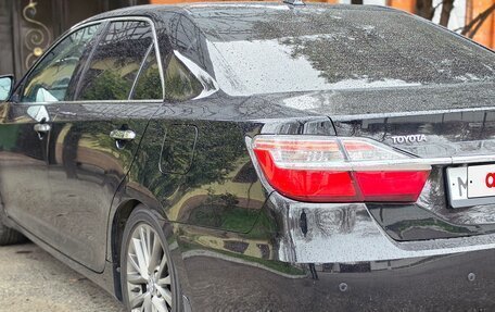 Toyota Camry, 2017 год, 1 700 000 рублей, 6 фотография