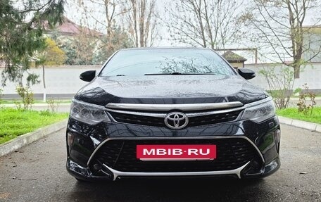Toyota Camry, 2017 год, 1 700 000 рублей, 3 фотография