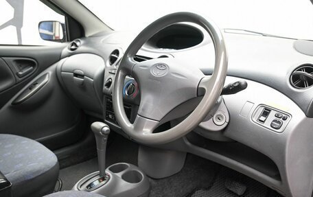 Toyota Vitz, 2001 год, 669 000 рублей, 8 фотография