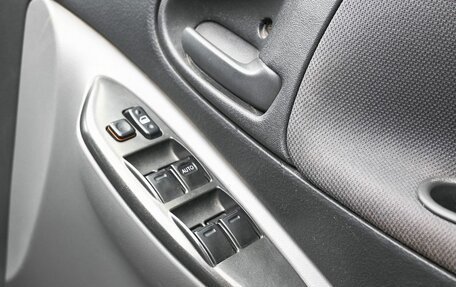 Toyota Vitz, 2001 год, 669 000 рублей, 10 фотография