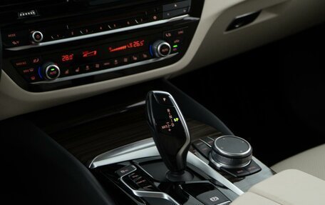 BMW 5 серия, 2018 год, 4 277 077 рублей, 15 фотография