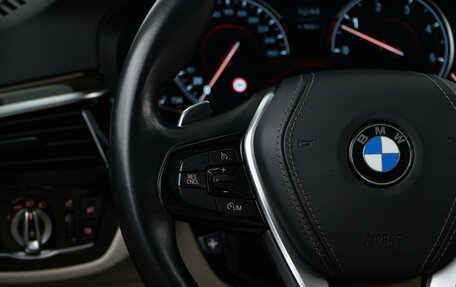 BMW 5 серия, 2018 год, 4 277 077 рублей, 13 фотография