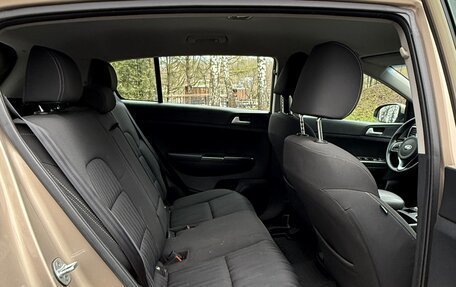 KIA Sportage IV рестайлинг, 2018 год, 1 850 000 рублей, 6 фотография