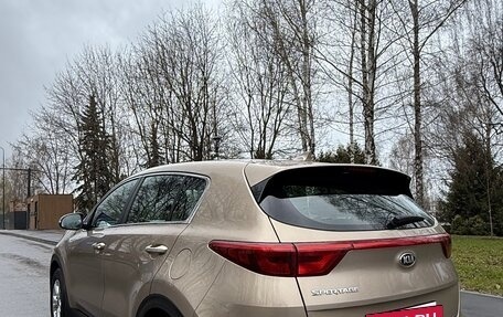 KIA Sportage IV рестайлинг, 2018 год, 1 850 000 рублей, 3 фотография