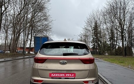 KIA Sportage IV рестайлинг, 2018 год, 1 850 000 рублей, 4 фотография