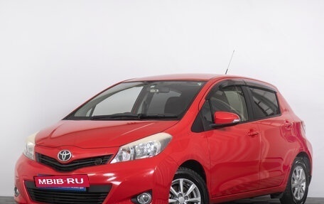 Toyota Vitz, 2013 год, 1 099 000 рублей, 2 фотография