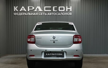 Renault Logan II, 2017 год, 840 000 рублей, 4 фотография