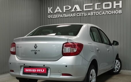 Renault Logan II, 2017 год, 840 000 рублей, 2 фотография