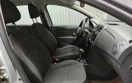 Renault Logan II, 2017 год, 840 000 рублей, 9 фотография