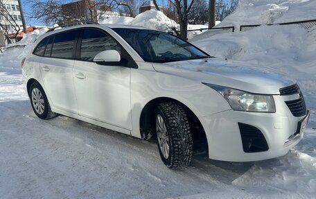 Chevrolet Cruze II, 2014 год, 570 000 рублей, 3 фотография