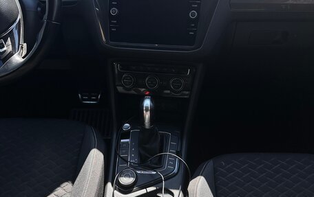 Volkswagen Tiguan II, 2019 год, 2 800 000 рублей, 9 фотография