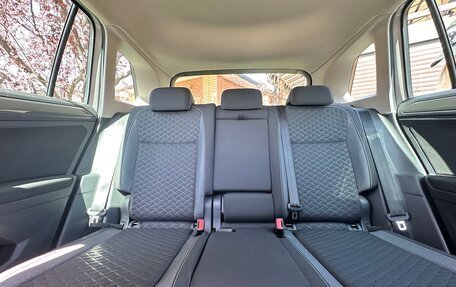 Volkswagen Tiguan II, 2019 год, 2 800 000 рублей, 12 фотография