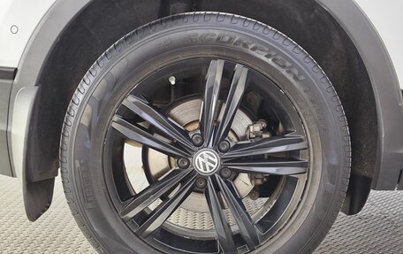 Volkswagen Tiguan II, 2018 год, 3 099 000 рублей, 14 фотография