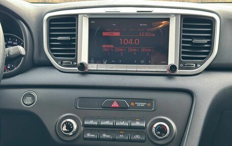 KIA Sportage IV рестайлинг, 2020 год, 2 290 000 рублей, 11 фотография