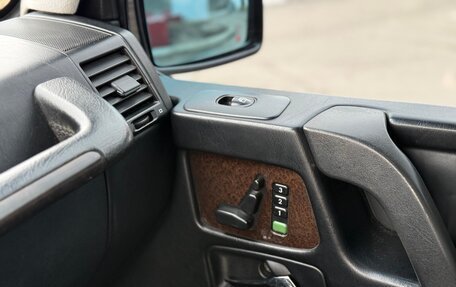 Mercedes-Benz G-Класс W463 рестайлинг _ii, 2004 год, 2 250 000 рублей, 21 фотография