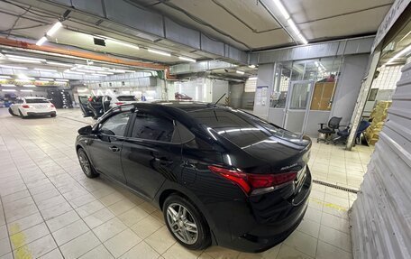 Hyundai Solaris II рестайлинг, 2022 год, 1 850 000 рублей, 4 фотография