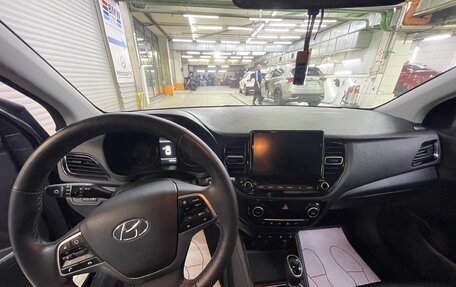 Hyundai Solaris II рестайлинг, 2022 год, 1 850 000 рублей, 11 фотография