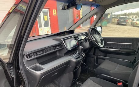 Honda Stepwgn IV, 2017 год, 1 800 000 рублей, 11 фотография