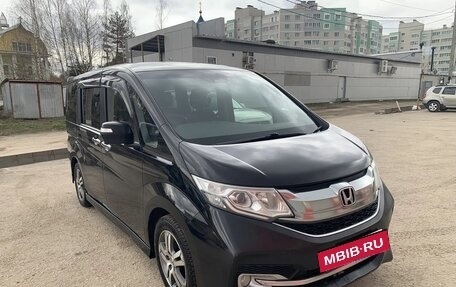 Honda Stepwgn IV, 2017 год, 1 800 000 рублей, 13 фотография