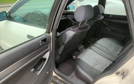 Audi A4, 1995 год, 200 000 рублей, 10 фотография