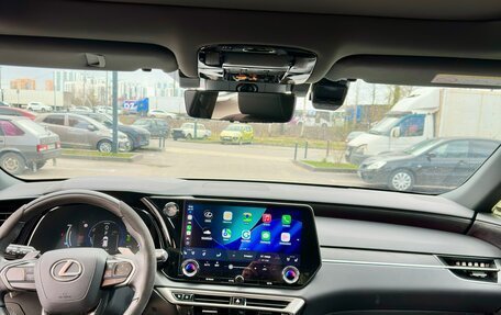 Lexus RX IV рестайлинг, 2023 год, 10 000 000 рублей, 4 фотография