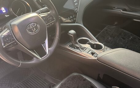 Toyota Camry, 2019 год, 3 100 000 рублей, 5 фотография