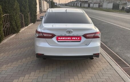 Toyota Camry, 2019 год, 3 100 000 рублей, 4 фотография