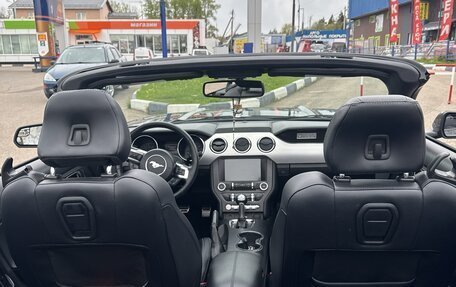 Ford Mustang VI рестайлинг, 2017 год, 2 600 000 рублей, 7 фотография