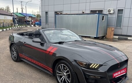 Ford Mustang VI рестайлинг, 2017 год, 2 600 000 рублей, 4 фотография