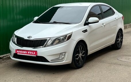 KIA Rio III рестайлинг, 2014 год, 790 000 рублей, 2 фотография