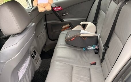 BMW 5 серия, 2005 год, 1 400 000 рублей, 13 фотография