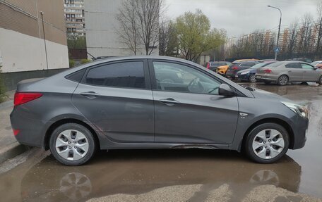 Hyundai Solaris II рестайлинг, 2015 год, 906 000 рублей, 4 фотография